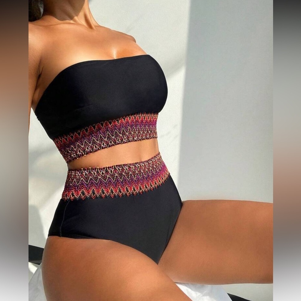 Black Bandeau Strapless Multicolor Bikini set